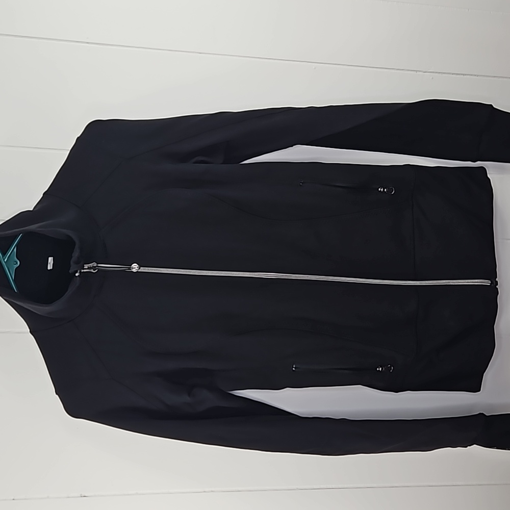 Lululemon Black Yoga jacket Size 4 Small warm up jacket exercise Layering Fall